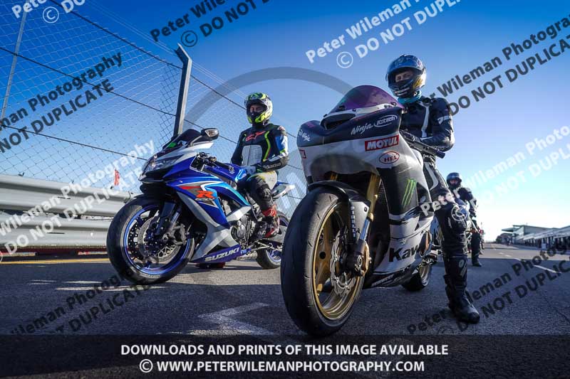 donington no limits trackday;donington park photographs;donington trackday photographs;no limits trackdays;peter wileman photography;trackday digital images;trackday photos